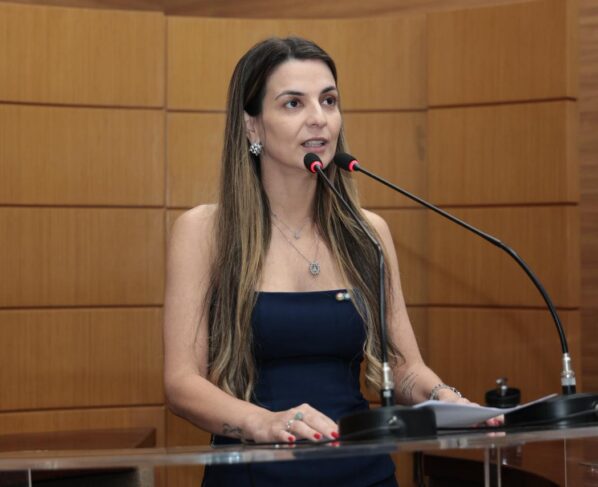 Lidiane Lucena destaca Abril Azul e reforça compromisso com inclusão de pessoas autistas