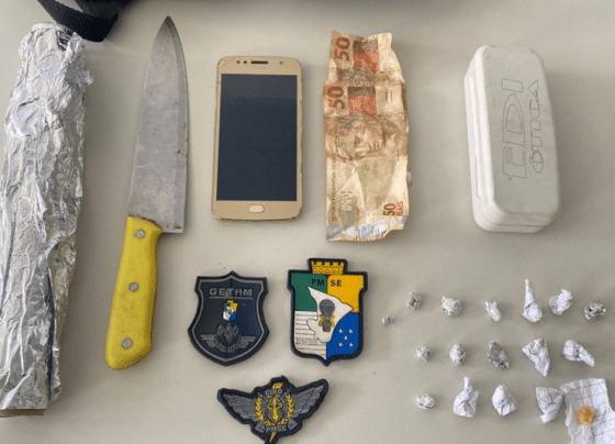 Polícia Militar apreende drogas e materiais suspeitos no Bairro Siqueira Campos – P.M.S.E.
