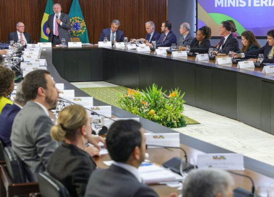 Saiba quais ministros deixam os cargos para disputar as eleições