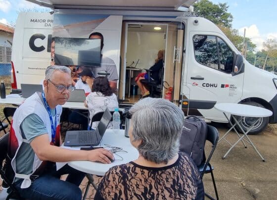 Van da CDHU Móvel realiza atendimentos para mutuários de Piedade
