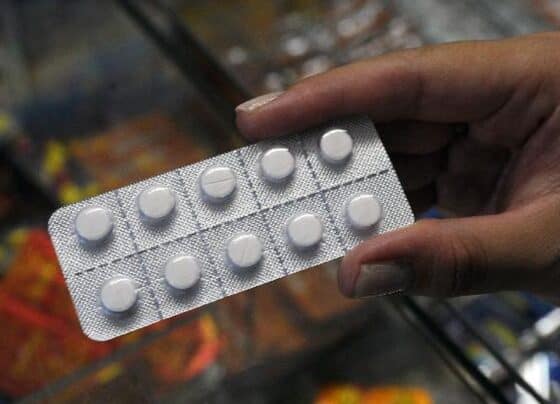 Anvisa manda recolher lote de dipirona com desvio de qualidade