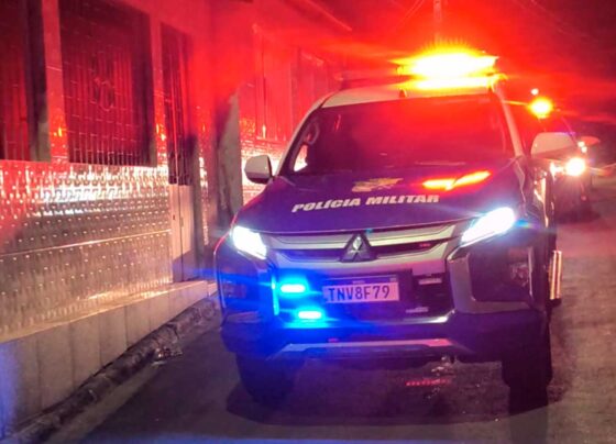 Mãe é levada à DAGV após cinco filhos serem encontrados sozinhos em casa