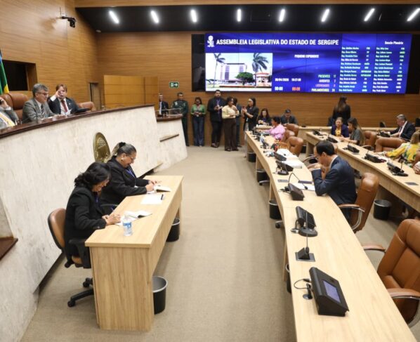 Alese aprova projeto que cria conselho para gestão de honorários da PGE