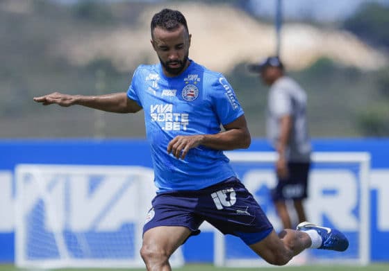 Após eliminação na Copa do Brasil, Bahia tem Willian José e Kanu de volta aos treinos