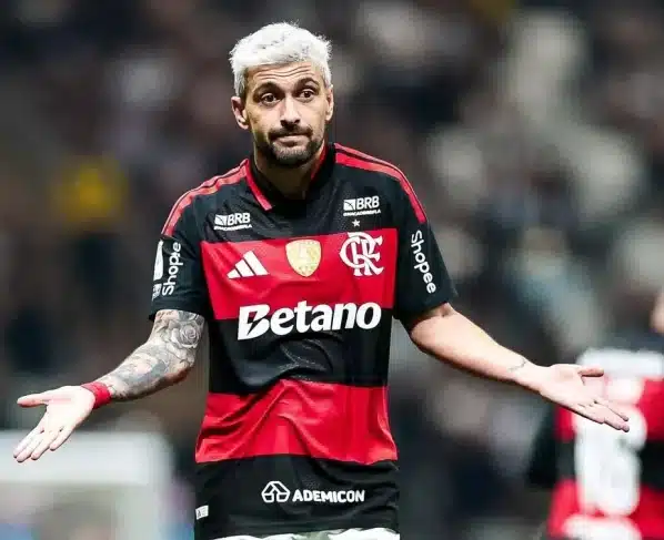 Arrascaeta se recupera após lesão no ombro (Foto: Reprodução / Redes Sociais)
