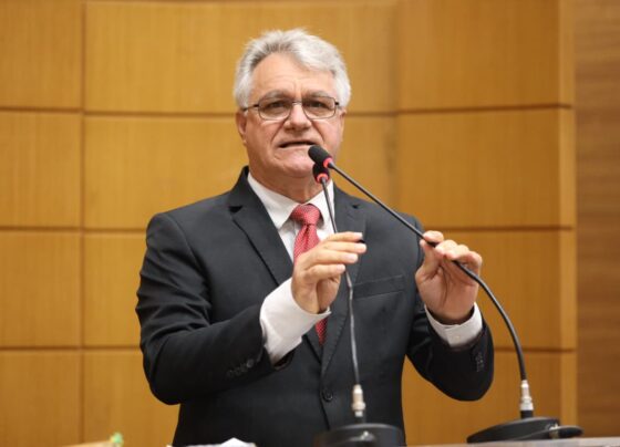 Chico do Correio aborda a ampliação do sistema de abastecimento de água no sertão