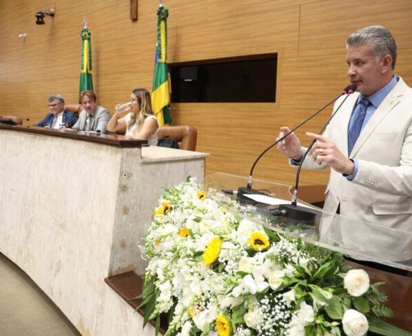 Cristiano Cavalcante elenca obras visitadas pelo governador no Alto Sertão