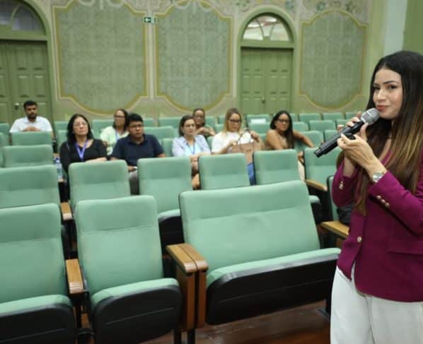 Curso na Alese debate redes sociais, transparência e comunicação pública