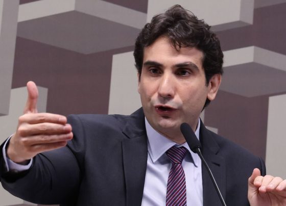 Galípolo descreve ação do Master que chamou atenção do Banco Central