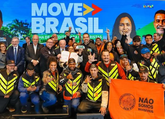 Lula cria programa de R$ 30 bilhões para motoristas de aplicativos