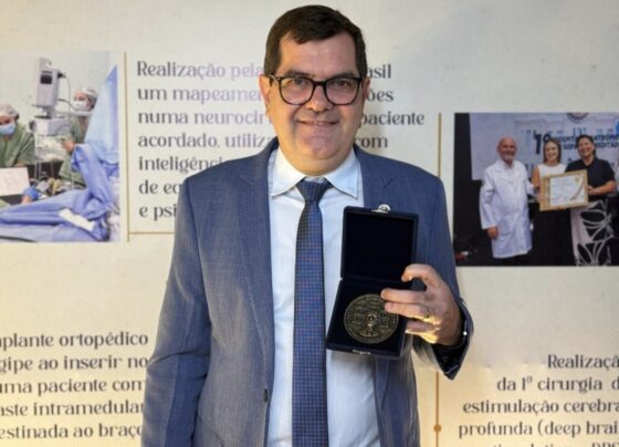 Netinho Guimarães (União Brasil) recebe homenagem como colaborador em evento “100 anos do Hospital Cirurgia