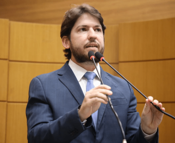 Obras estruturantes em Aracaju e Socorro pautam pronunciamento de Jorginho Araujo