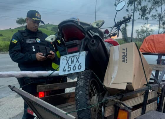 PMSE apreende motocicleta com sinais de adulteração durante a Operação Protetor de Divisas – P.M.S.E.