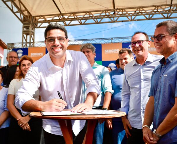 Presidente da Alese acompanha assinatura de ordem de serviço para obras de infraestrutura no Guajará