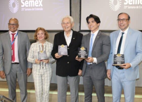 Defensores Públicos são homenageados pela Universidade Tiradentes