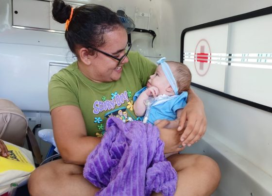 Acompanhamento especializado da Maternidade Nossa Senhora de Lourdes resulta em alta hospitalar de bebê após cinco meses de internamento