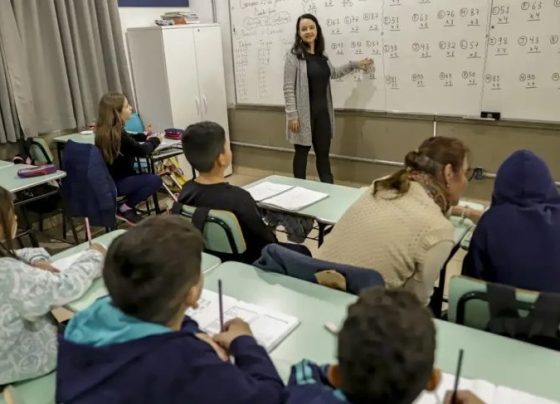 Atenção, professores: prazo para concorrer a incentivo de R$ 6 mil termina neste domingo (14)