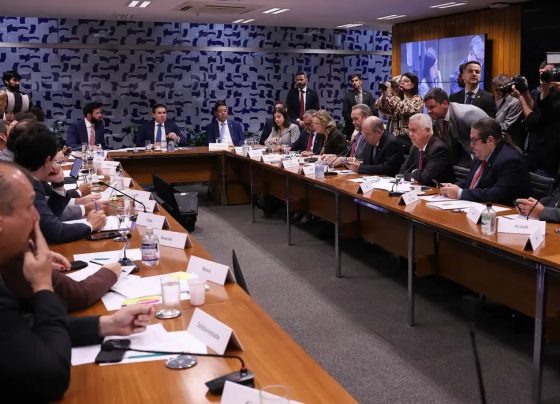 Câmara: governo retira urgência do fim da escala 6×1 e destrava pauta