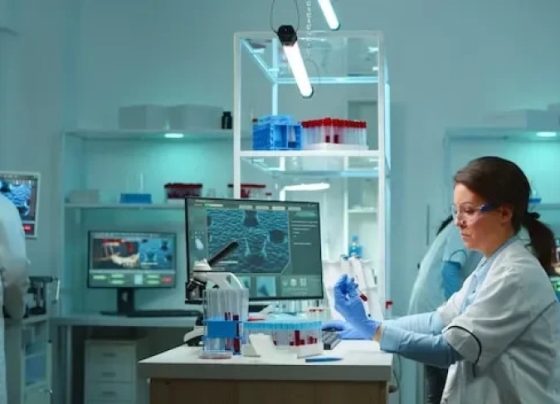 Convênio entre Sebrae e Rede Cuidare leva acreditação para laboratórios de análises clínicas