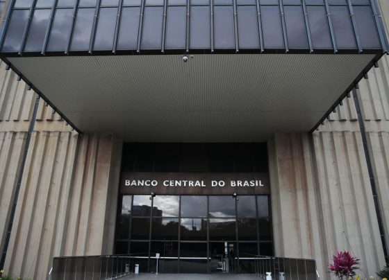 Déficit em contas externas foi R$ 3,2 bilhões no mês de maio, diz BC