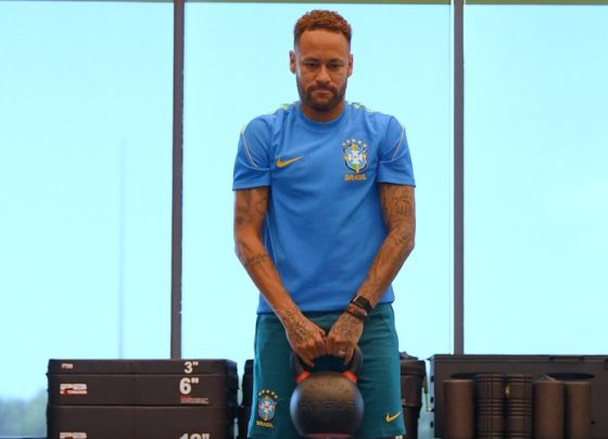 Neymar segue em recuperação e deve desfalcar o Brasil contra o Haiti na Copa do Mundo