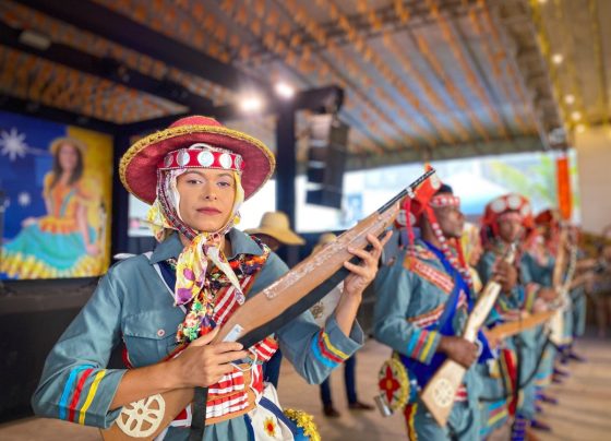 RioMar Aracaju recebe grupos folclóricos de Laranjeiras e celebra a cultura popular