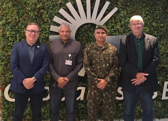 Visita de cortesia reforça parceria entre Coopanest-SE, Saese e Exército Brasileiro