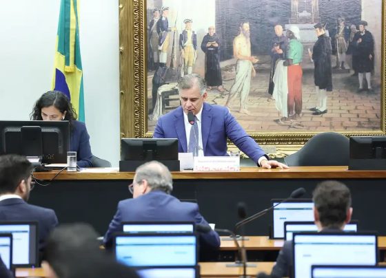 CCJ da Câmara aprova fim da aposentadoria como punição para juízes