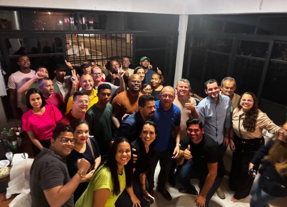 Carlinhos Ferreira fortalece pré-candidatura em encontro com Dr. Anselmo Junior e lideranças