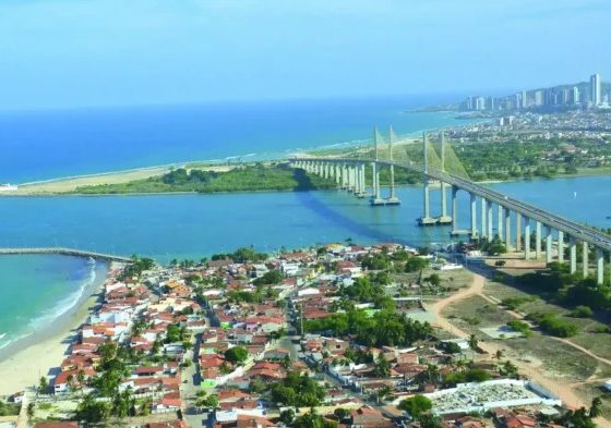 Conheça as 10 cidades brasileiras com maior crescimento de postos de trabalho e profissionais, conforme LinkedIn