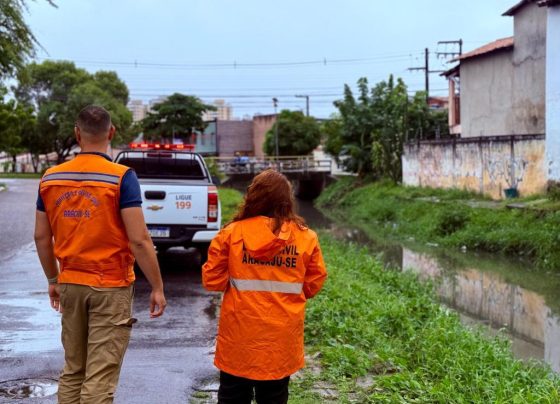 DEFESA CIVIL DE ARACAJU MONITORA ALERTA DE CHUVA FRACA A MODERADA; A PREVISÃO E 20 E 30 MM POR HORA NA CAPITAL