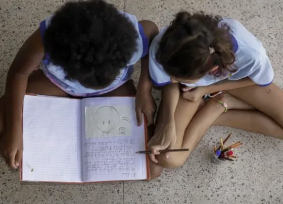 Educação antirracista ainda enfrenta obstáculos nas escolas, aponta pesquisa
