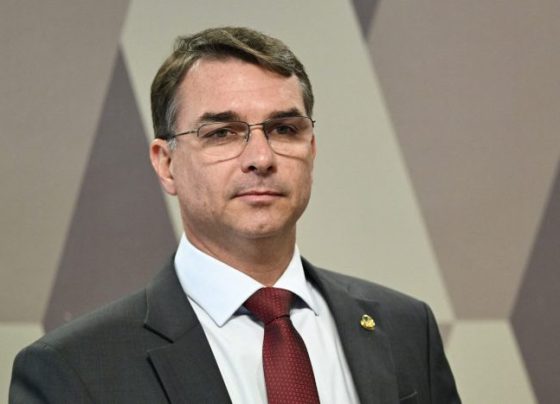 Faria Lima vê atuação de Flávio em novo tarifaço dos EUA como inócua e decepcionante