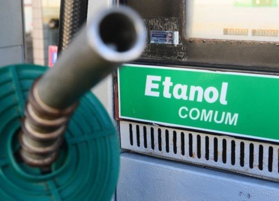 Governo federal aumenta mistura de etanol anidro na gasolina para 32%; veículos podem sentir impacto