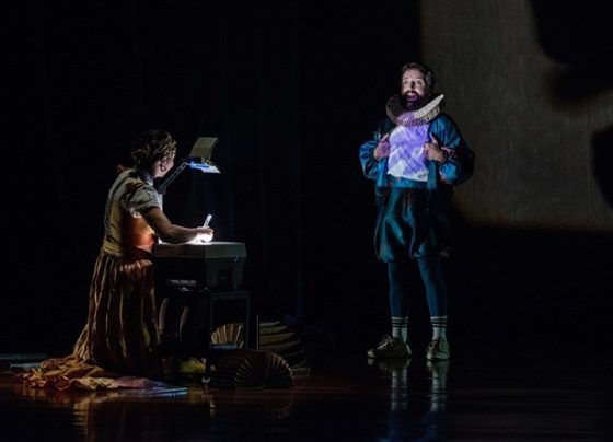 Gregorio Duvivier sobe ao palco do Teatro Atheneu com “O Céu da Língua”