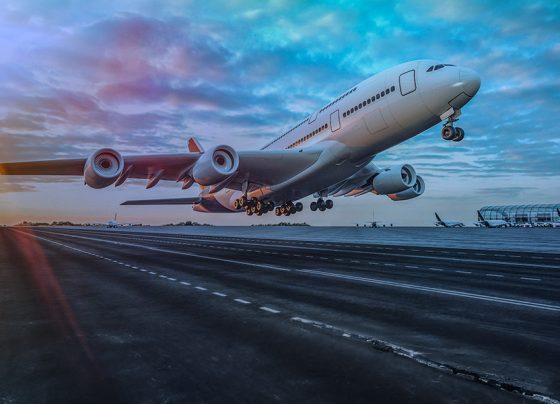 Preço do querosene de aviação acumula alta de 57,6% em um ano e pressiona passagens aéreas