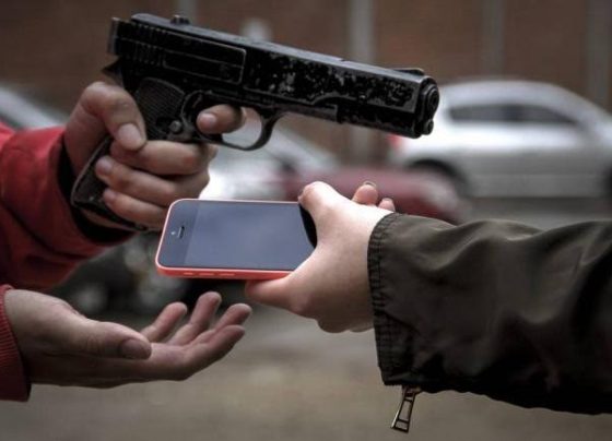 Programa Celular Seguro e aplicativos da Apple e da Samsung podem ter contribuído na diminuição de roubos no Brasil
