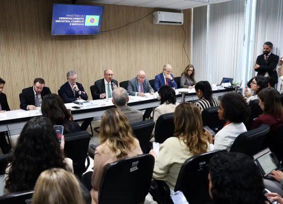 Setores atingidos por tarifaço dos EUA terão novo plano de socorro