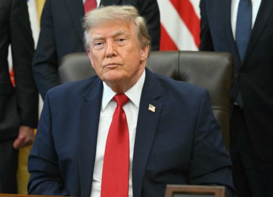 Trump diz ter recuado sobre pedágio no Estreito de Ormuz a pedido de países do Golfo