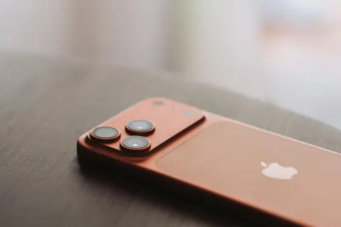 Apple lança iOS 26.6.1, trazendo correções para mais de 20 falhas de segurança