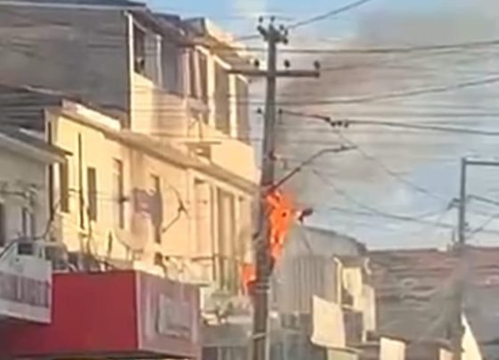 BOMBEIROS ATENDEM OCORRÊNCIA DE INCÊNDIO EM POSTE DE ENERGIA NO BAIRRO SANTA MARIA, EM ARACAJU