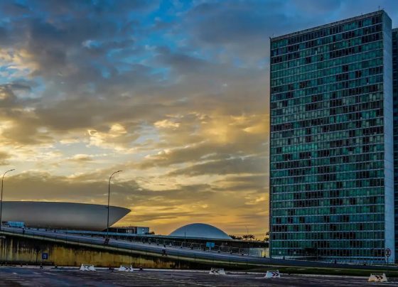 Câmara aprova redução de impostos para combustíveis e outros setores