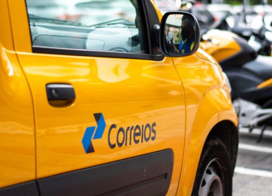 Correios passam a entregar compras de sites do Paraguai em endereços do Brasil