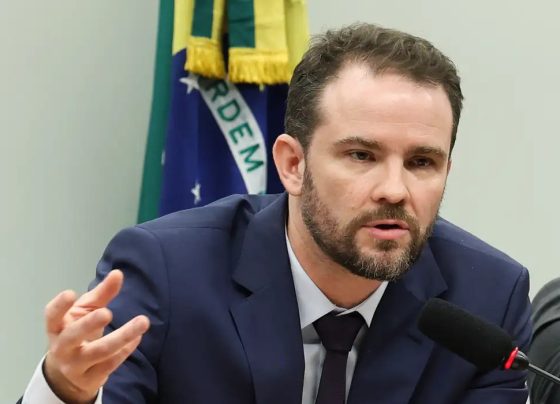 Durigan defende que Brasil deve ampliar comércio exterior