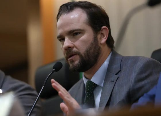 Durigan pretende mediar negociação do Rio com BNDES e Banco do Brasil