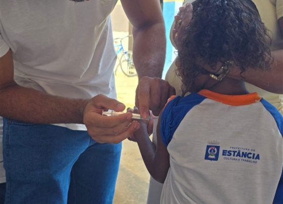 ESTÂNCIA REALIZA DIA D DE MULTIVACINAÇÃO NESTE SÁBADO PARA ATUALIZAR CADERNETA DE CRIANÇAS E ADOLESCENTES