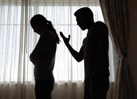 Estudo: afastamentos por violência contra mulheres mais que dobram em 2026