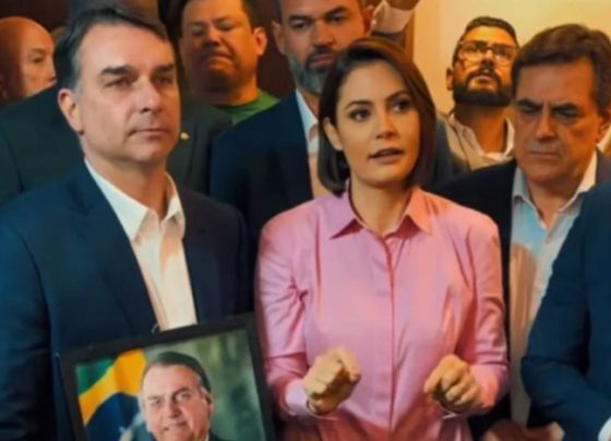 Flávio e Michelle Bolsonaro se reencontram para gravação de horário eleitoral e se reconciliam