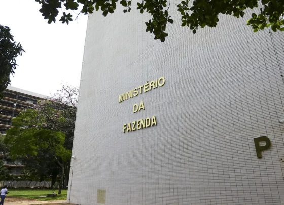 Governo Central tem superávit de R$ 10,8 bilhões em julho
