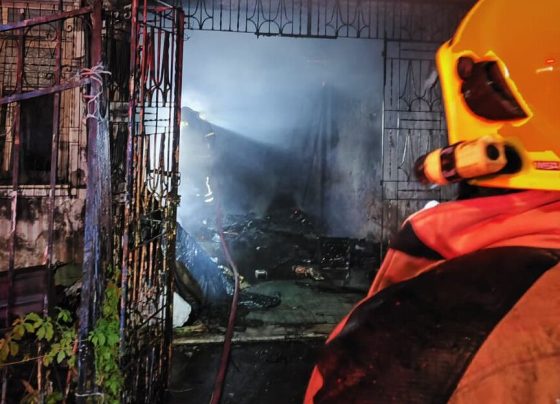 Incêndio atinge casa abandonada no bairro José Conrado de Araújo, em Aracaju; ninguém ficou ferido